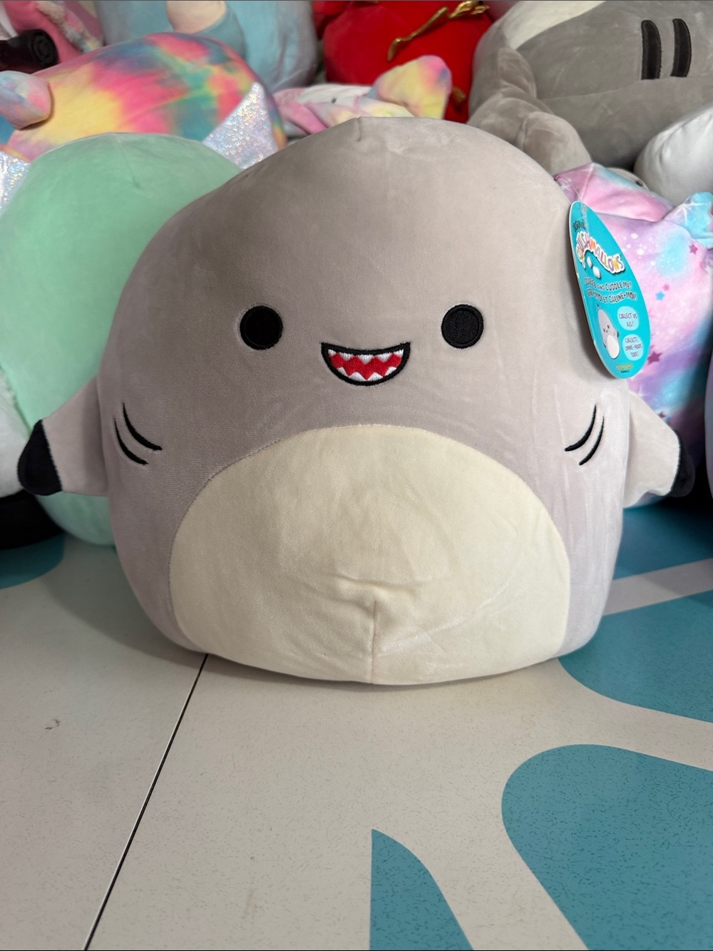 Gordon the Shark 12โ Squishmallow NWT